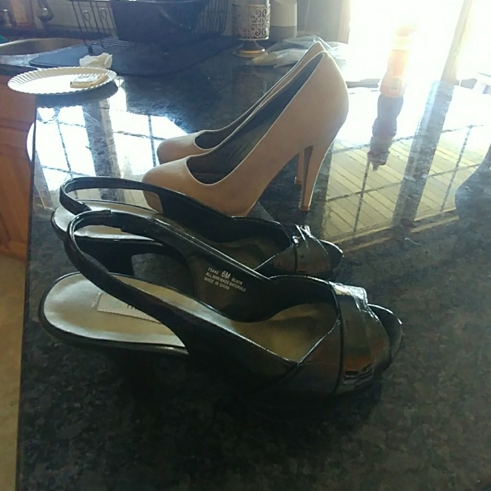 Shoes - Picture 2 of 3